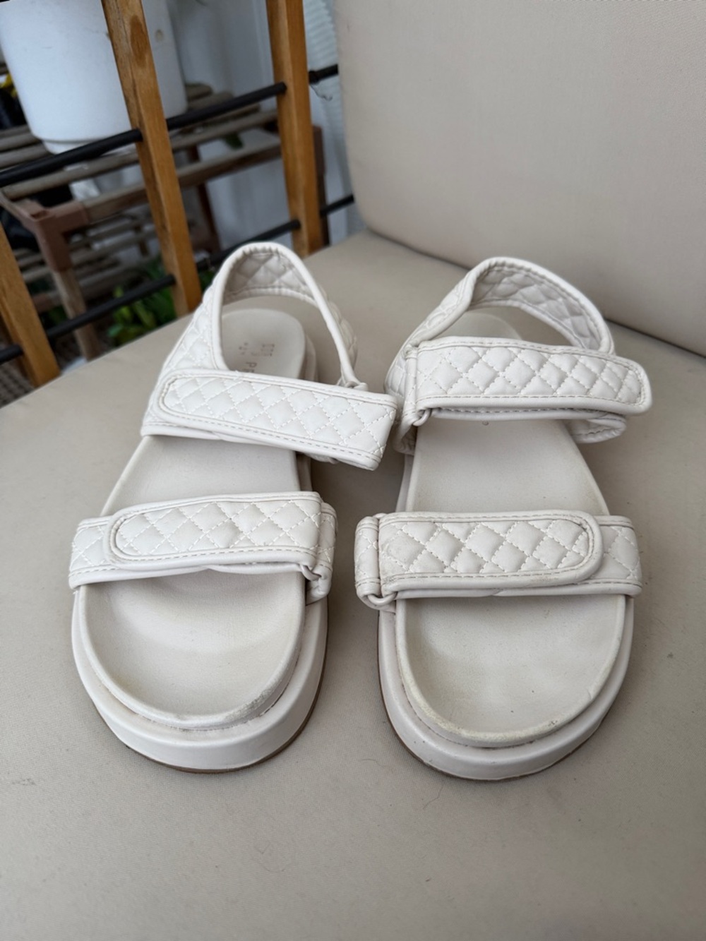 Primark Quilted Strap Sandals - Off-White